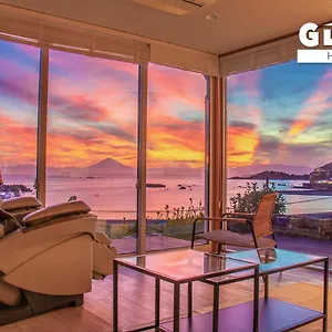 Gloce 葉山 Ocean View House 都心から1時間 湘南の絶景を独り占めペットok 出張bbq有り 別荘