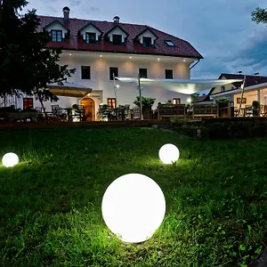 https://bb-dvor-tacen.hotels-in-ljubljana.com